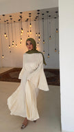 Fließendes Maxi Kleid mit Volantärmeln