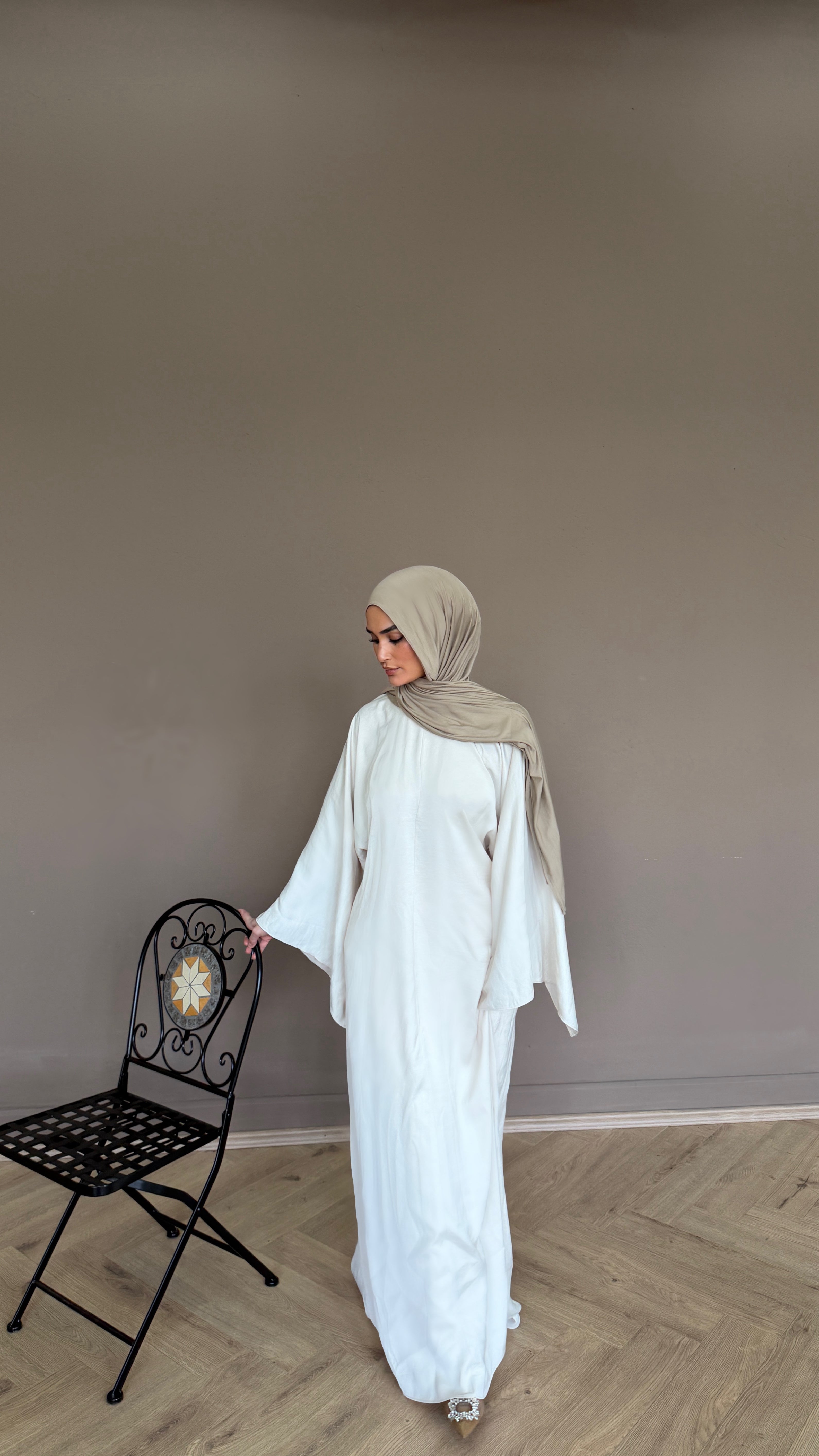 Satin Kleid mit Fledermausärmeln