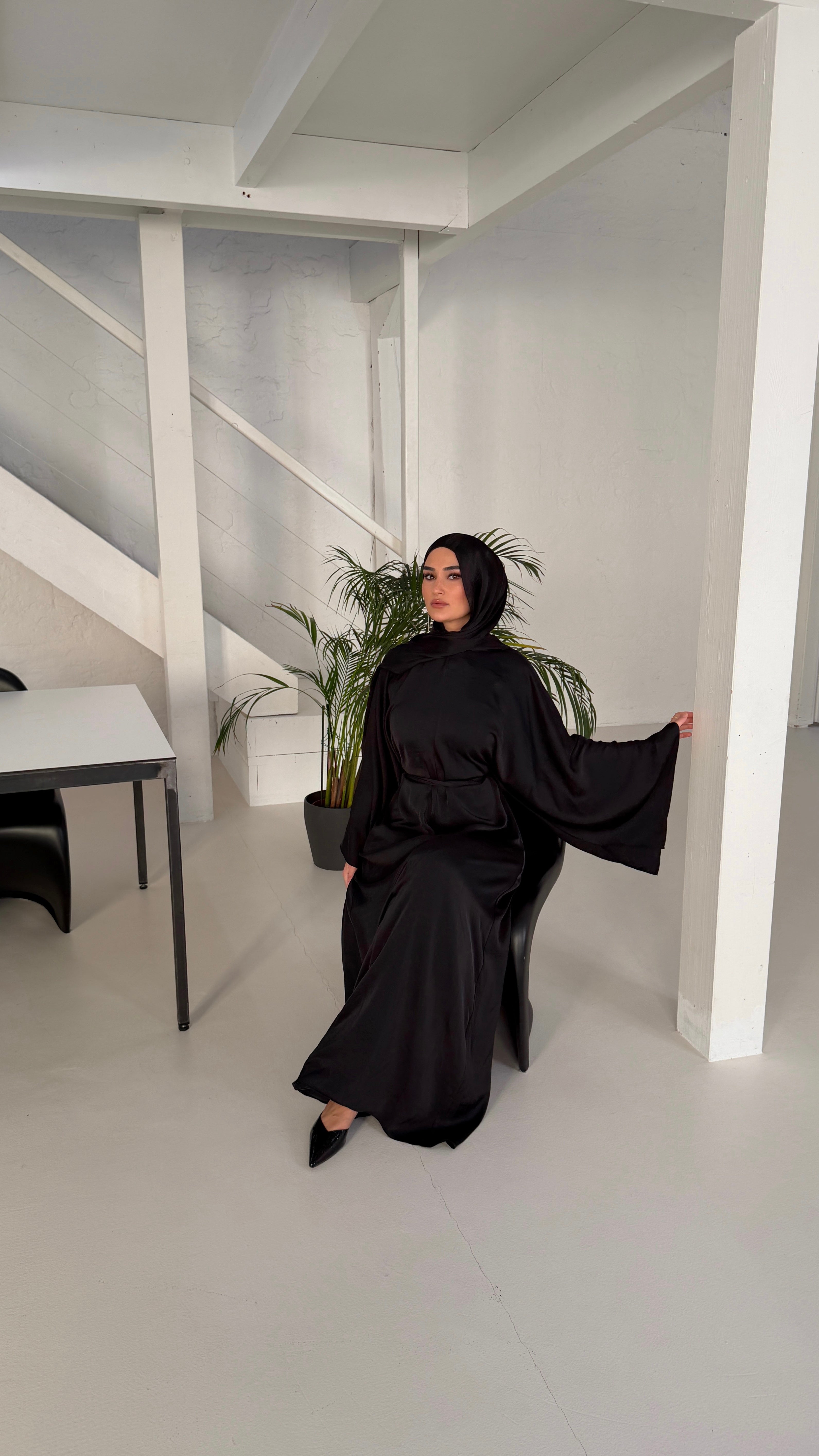 Satin Kleid mit Fledermausärmeln