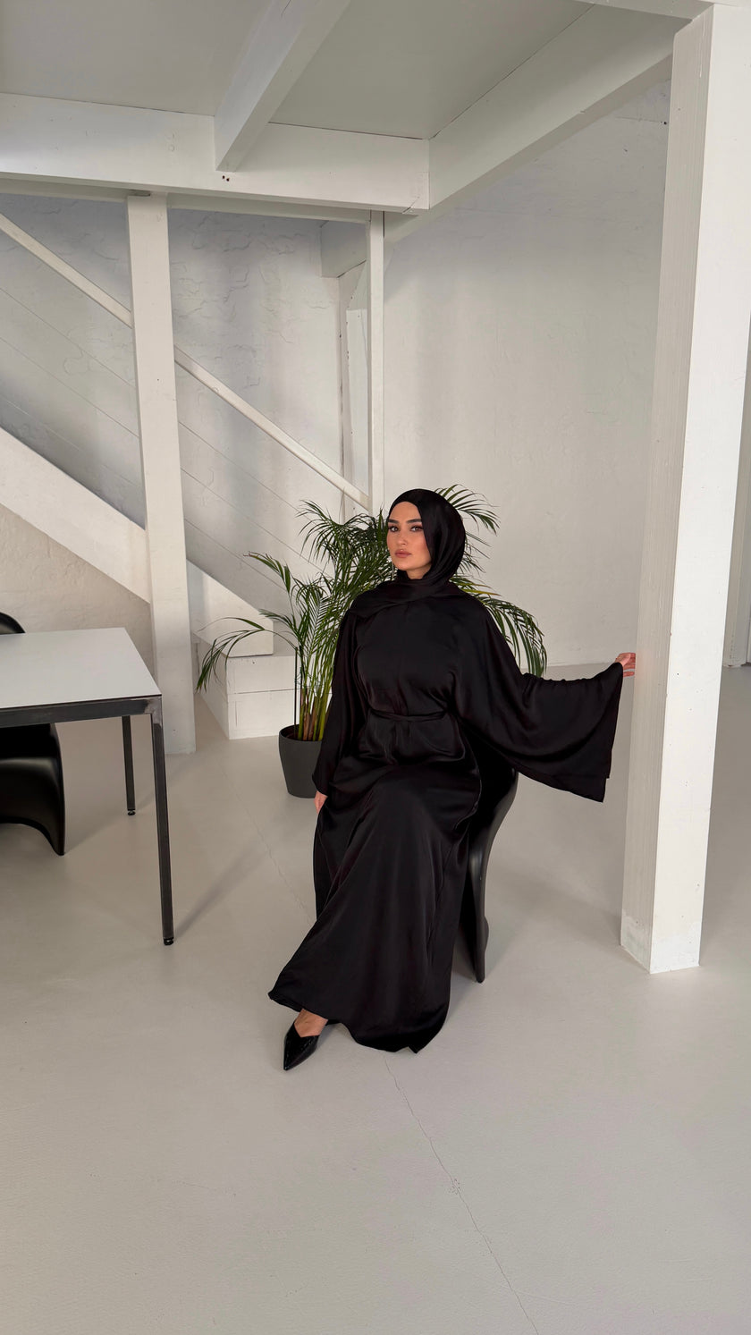 Satin Kleid mit Fledermausärmeln