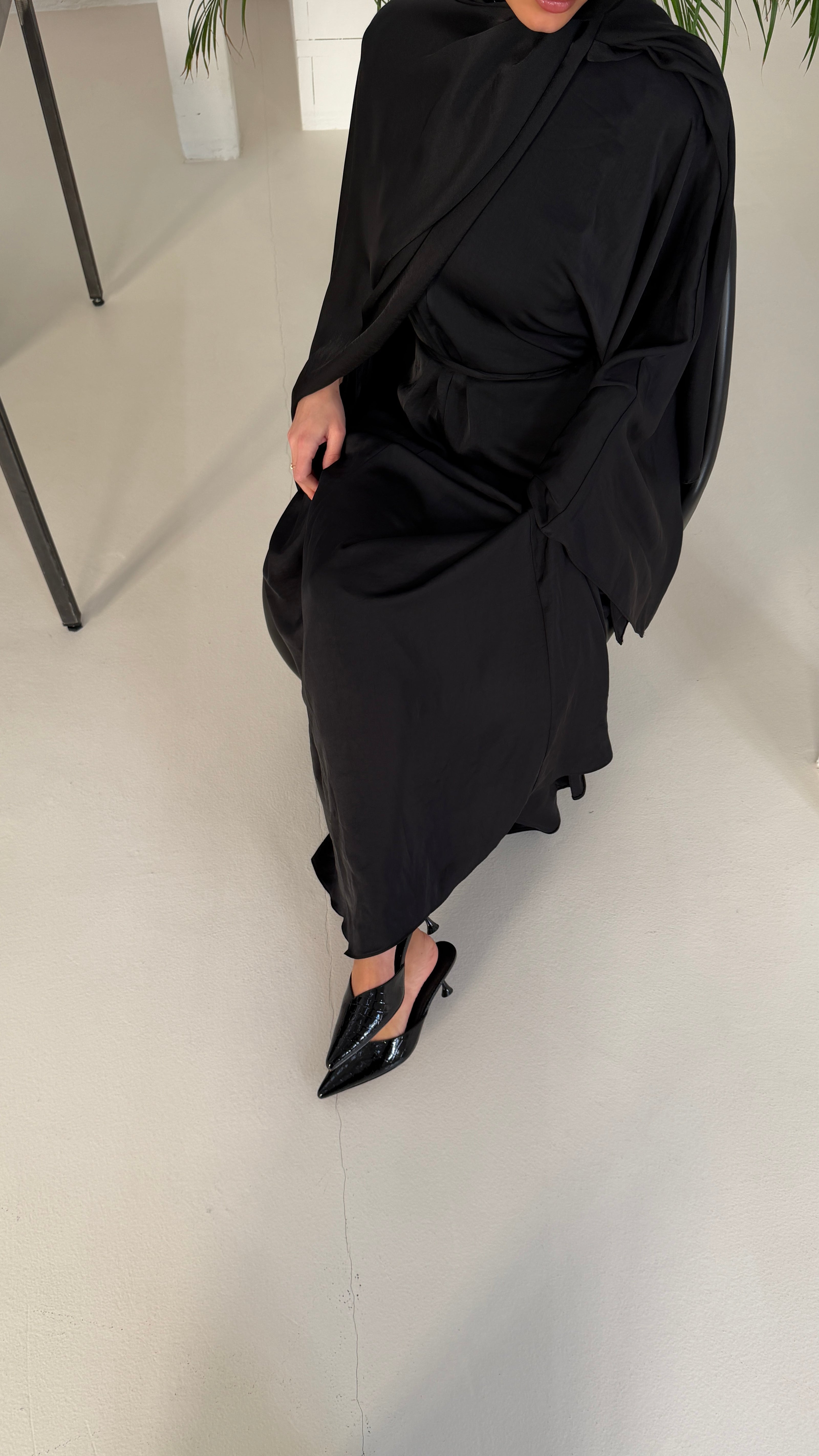 Satin Kleid mit Fledermausärmeln